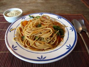 Grünkohl Spaghetti mit Gemüse, Vegan